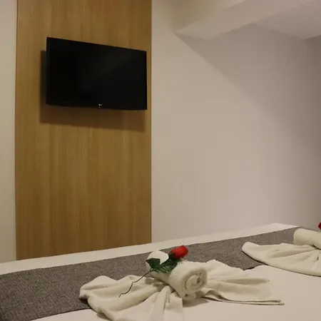 아파트호텔 Joy Apts 아이아 나파